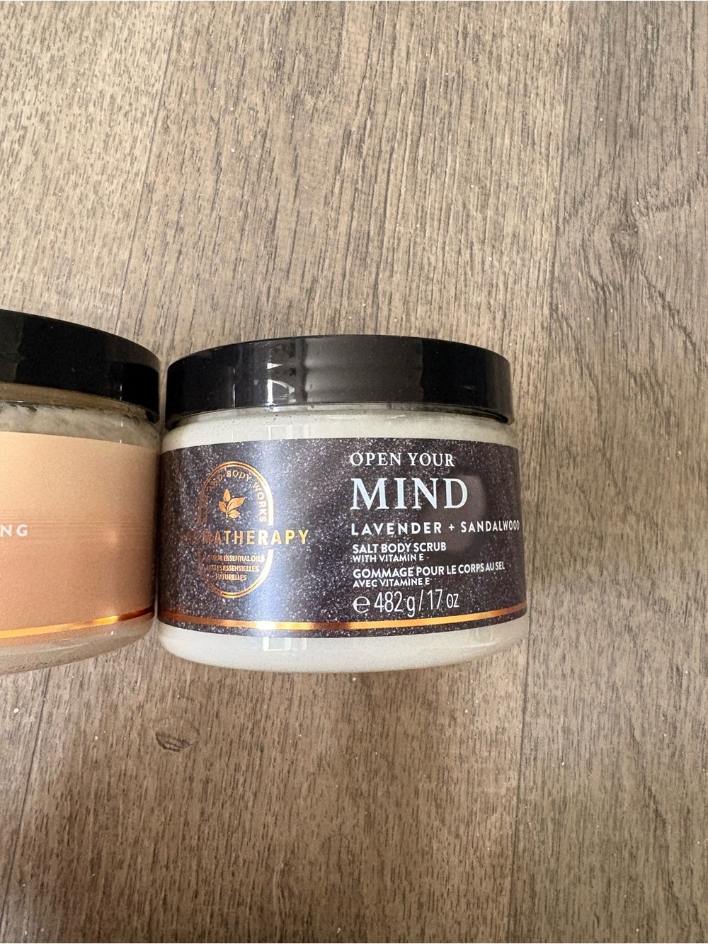 Body scrub (bath and body works)